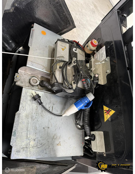 Wiellader Giant G2200E