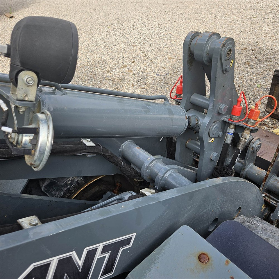 Wiellader Giant V452T X-TRA HD