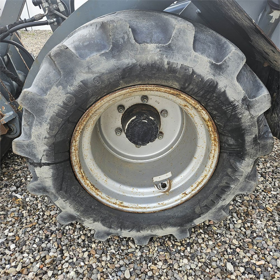 Wiellader Giant V452T X-TRA HD