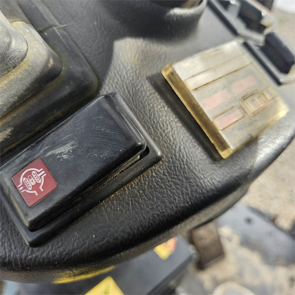 Wiellader Giant V452T X-TRA HD