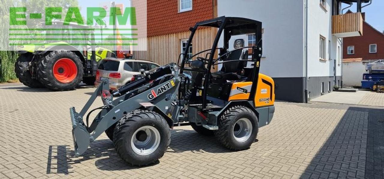 Wiellader Giant g 2500 x-tra hd y, kompaktradlader mit euro-aufnahme, 2,4 t, niedriges hubgerüst