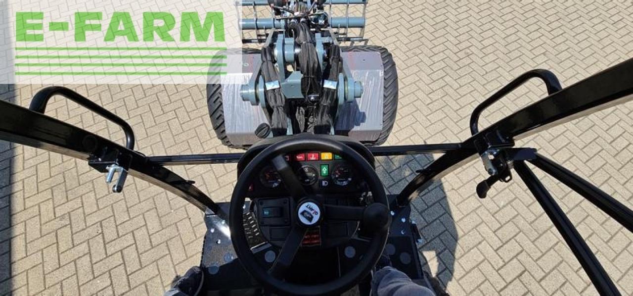Wiellader Giant g 2500 x-tra hd y, kompaktradlader mit euro-aufnahme, 2,4 t, niedriges hubgerüst