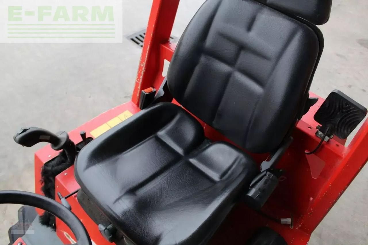 Wiellader Giant hoflader d 335 t