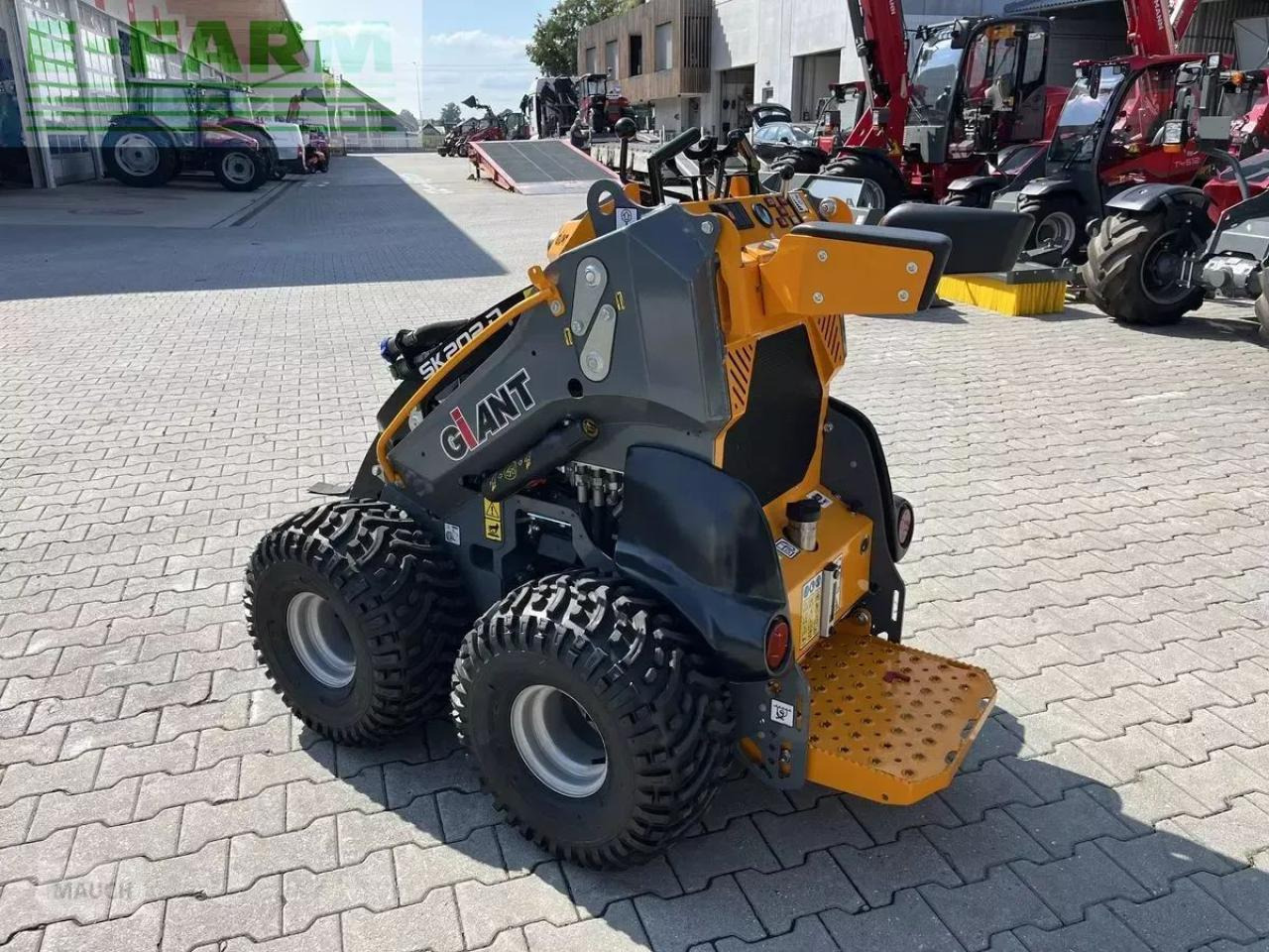 Wiellader Giant sk 202d neuwertig inkl. schaufel & pg