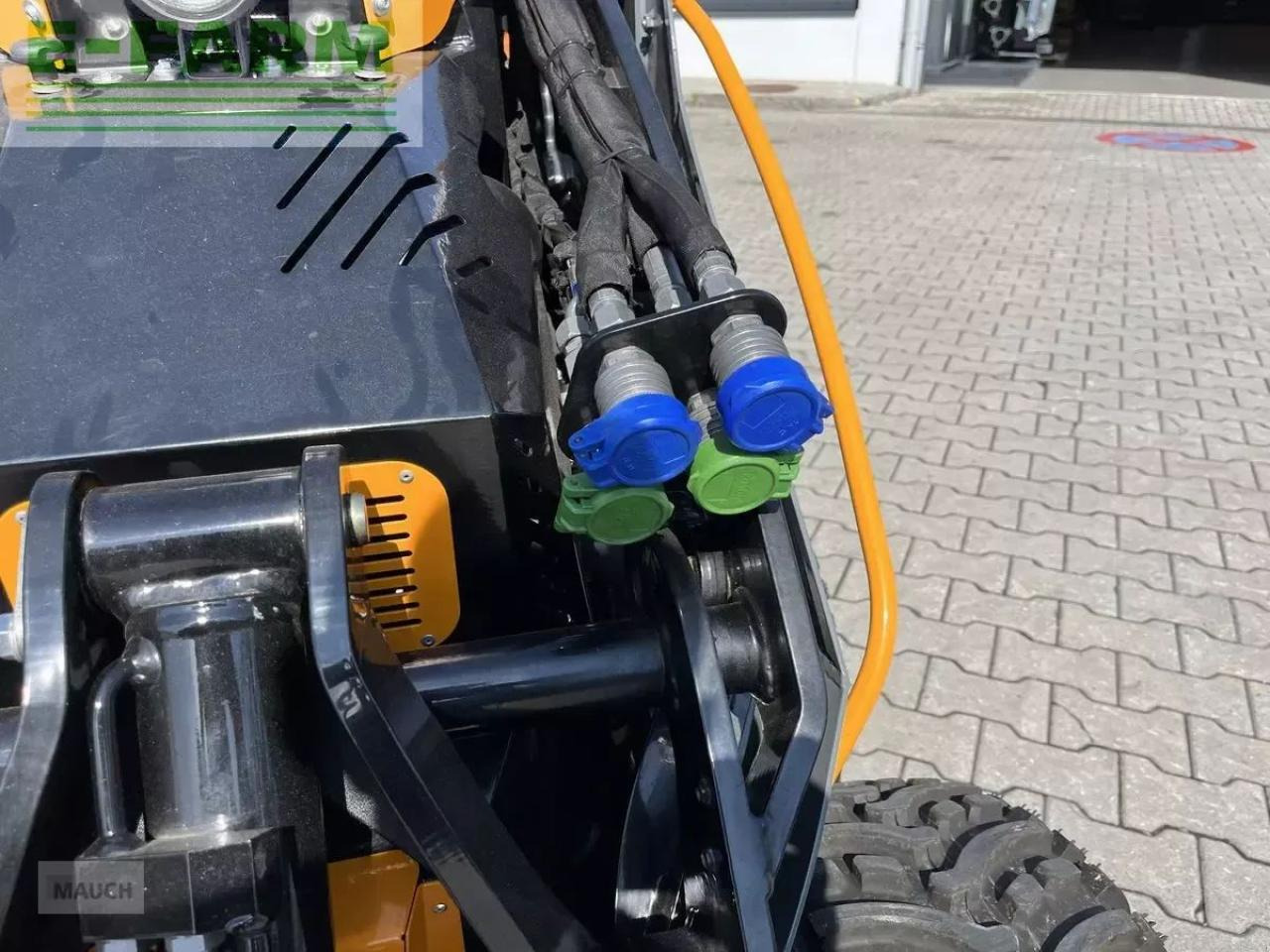 Wiellader Giant sk 202d neuwertig inkl. schaufel & pg