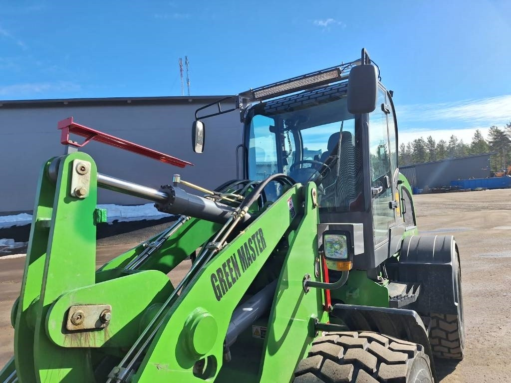 Wiellader Greenmaster 825 PIIKIT, KAUHA JA HIEKOITIN