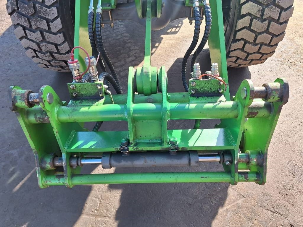 Wiellader Greenmaster 825 PIIKIT, KAUHA JA HIEKOITIN