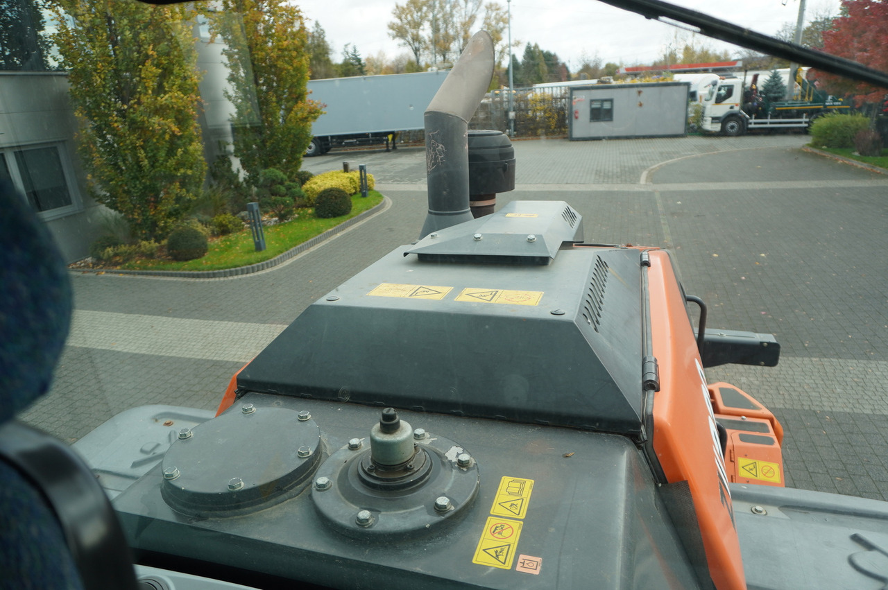 Wiellader HITACHI ZW220 articulated loader / 2 buckets