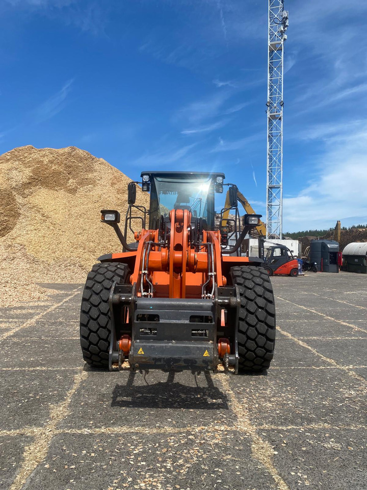 Wiellader HITACHI ZW250-6