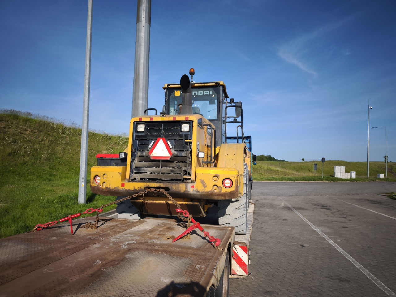 Wiellader HYUNDAI 757-7