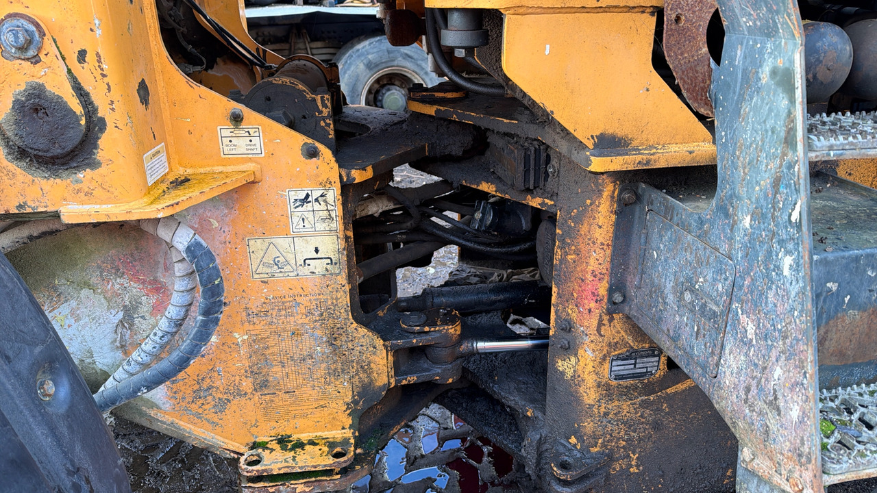 Wiellader HYUNDAI HL73O-9