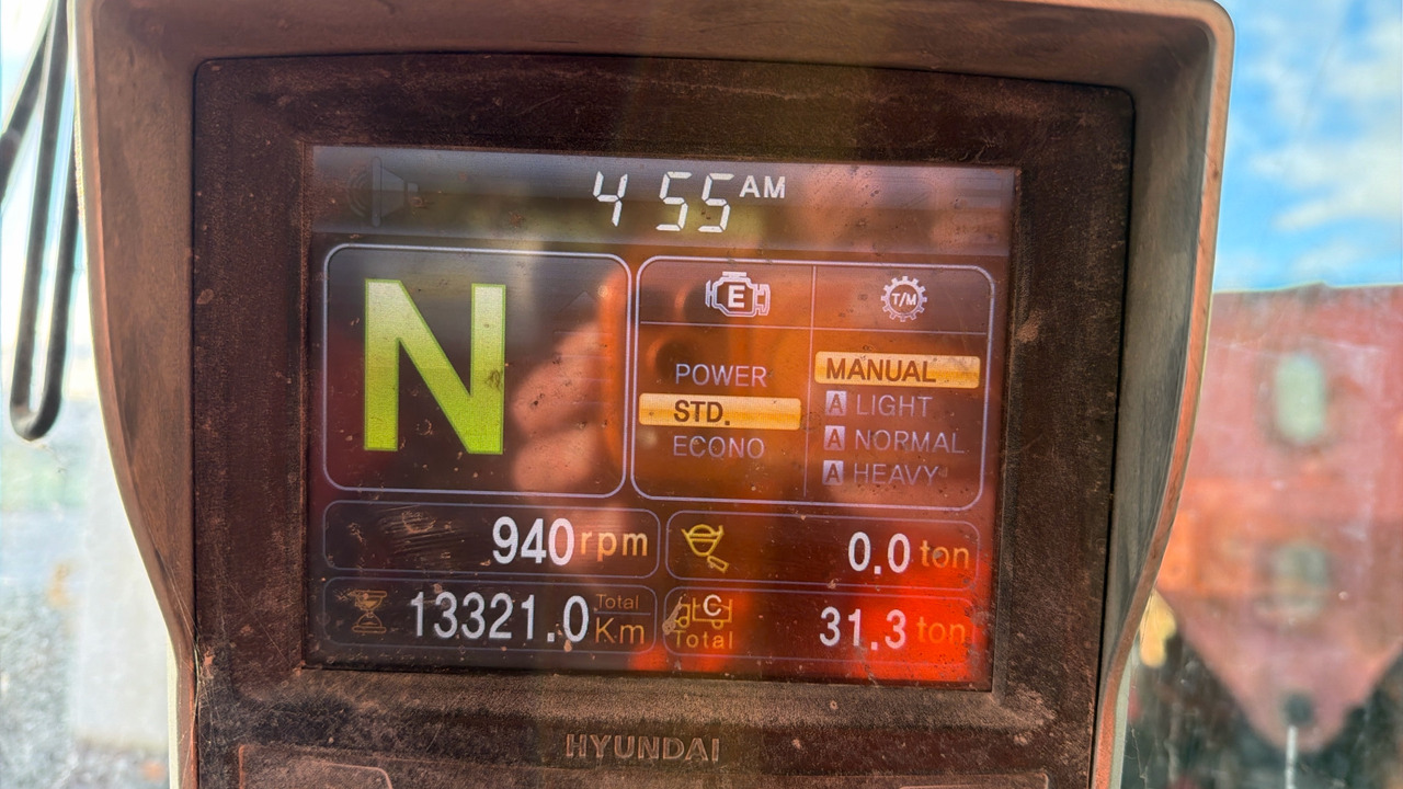 Wiellader HYUNDAI HL73O-9