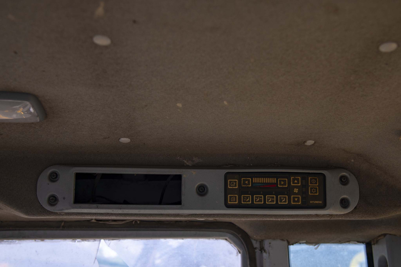 Wiellader HYUNDAI HL740TM-7 for parts