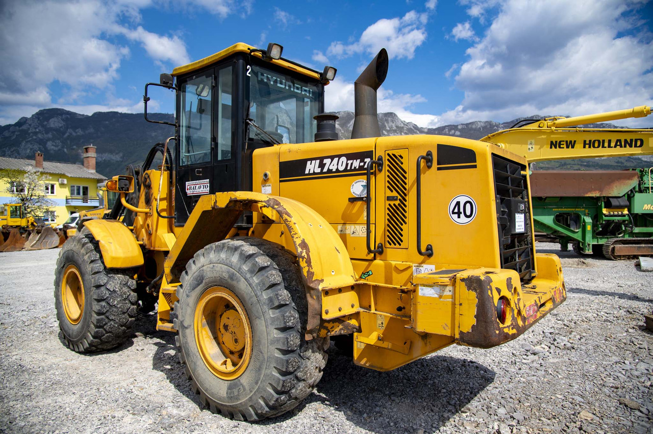 Wiellader HYUNDAI HL740TM-7 for parts