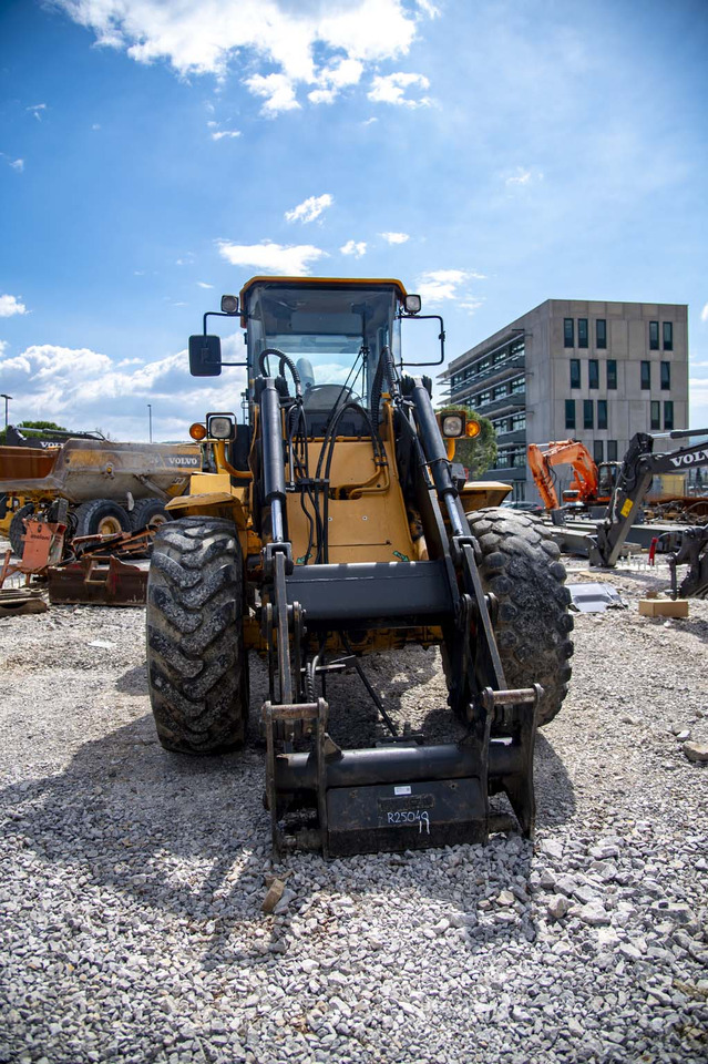 Wiellader HYUNDAI HL740TM-7 for parts