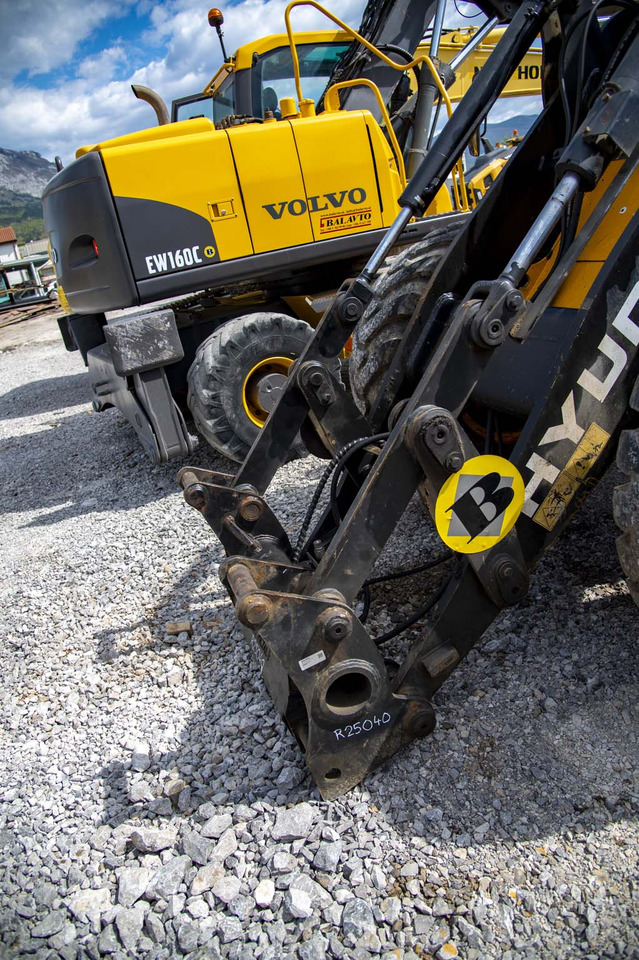 Wiellader HYUNDAI HL740TM-7 for parts