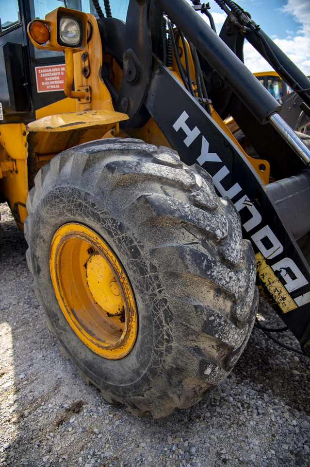 Wiellader HYUNDAI HL740TM-7 for parts