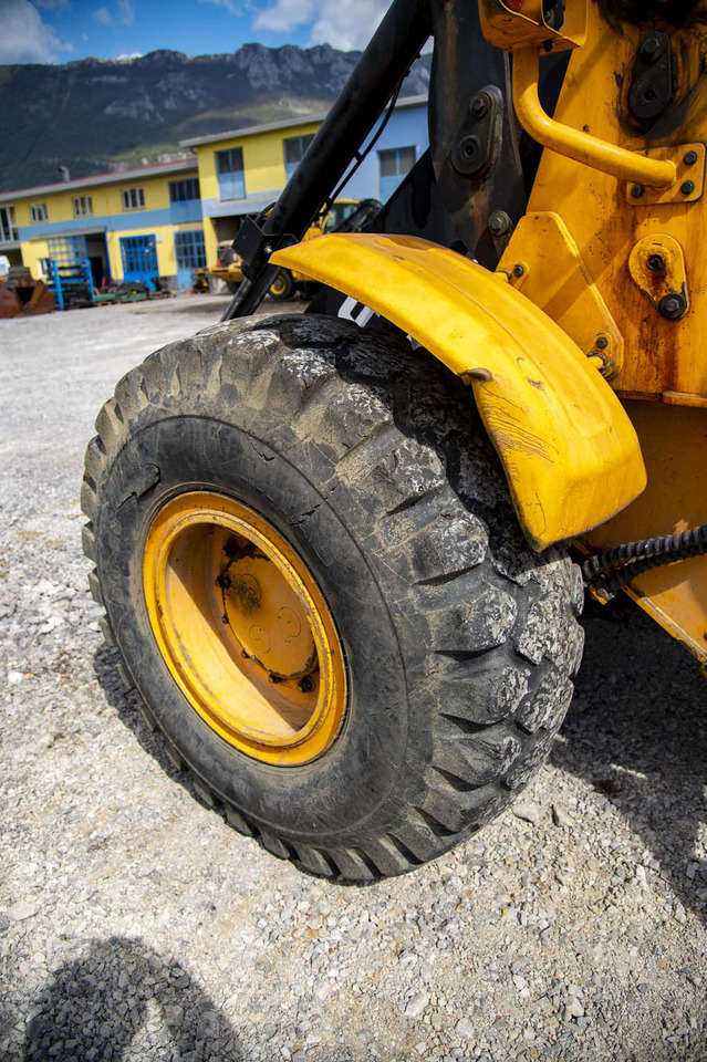 Wiellader HYUNDAI HL740TM-7 for parts