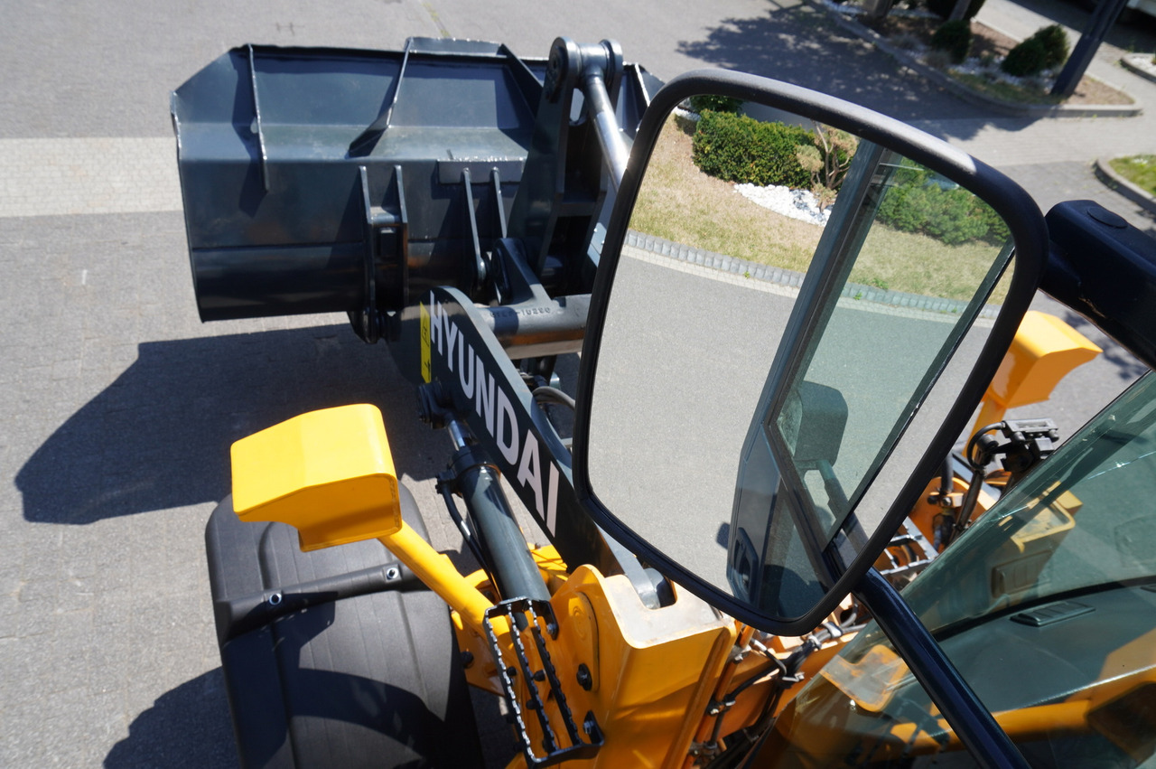 Wiellader HYUNDAI HL940A articulated loader / year 2021 / weight 13.5t year of production 2021