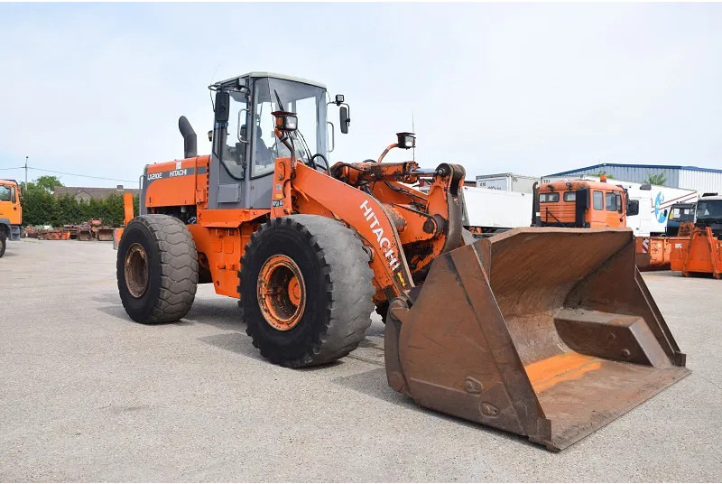 Wiellader Hitachi LX 210E- stock id 59