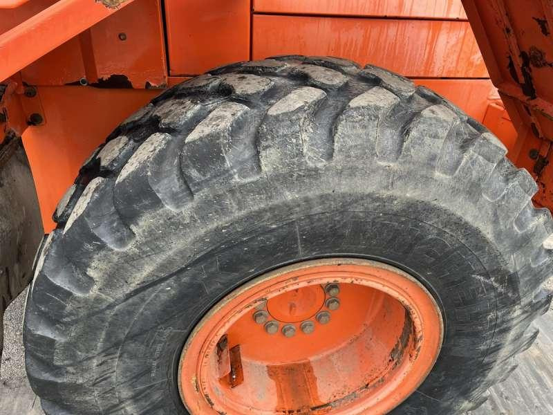 Wiellader Hitachi W130A