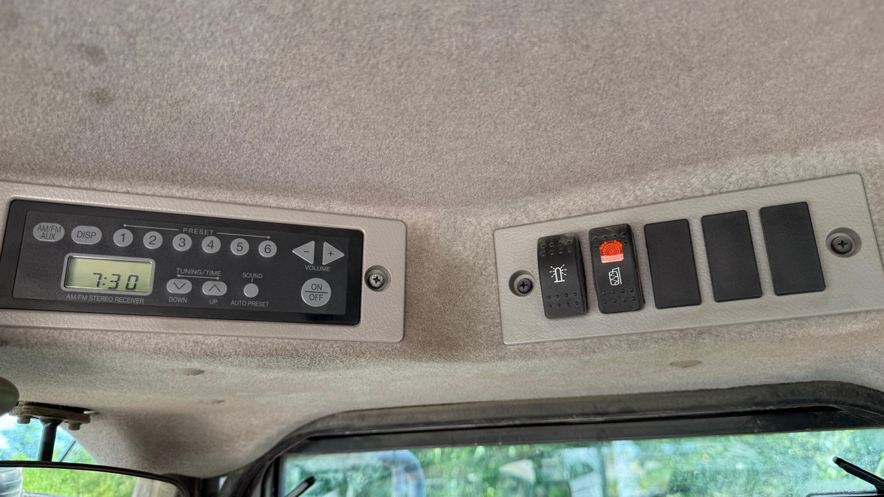 Wiellader Hitachi ZW140