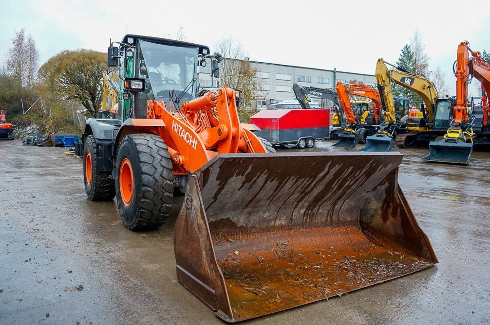 Wiellader Hitachi ZW150 PITKÄT AISAT, VAAKA