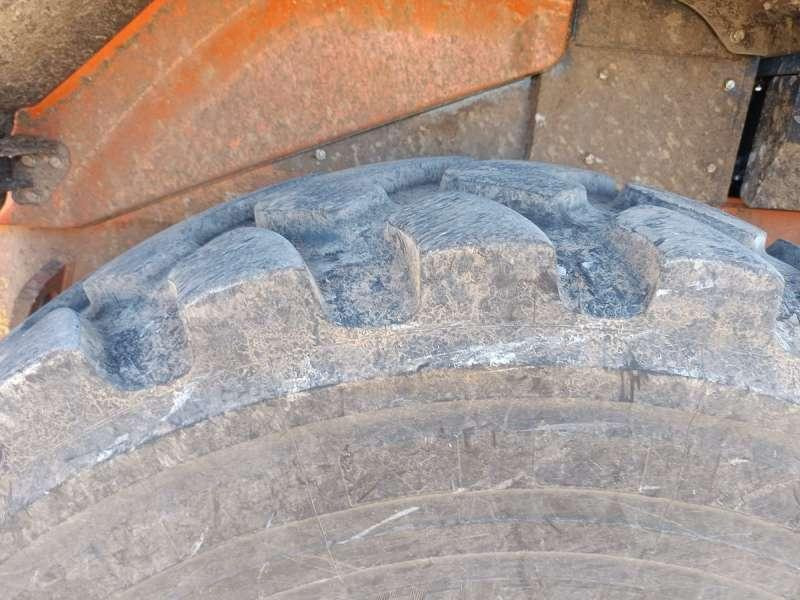 Wiellader Hitachi ZW220-7