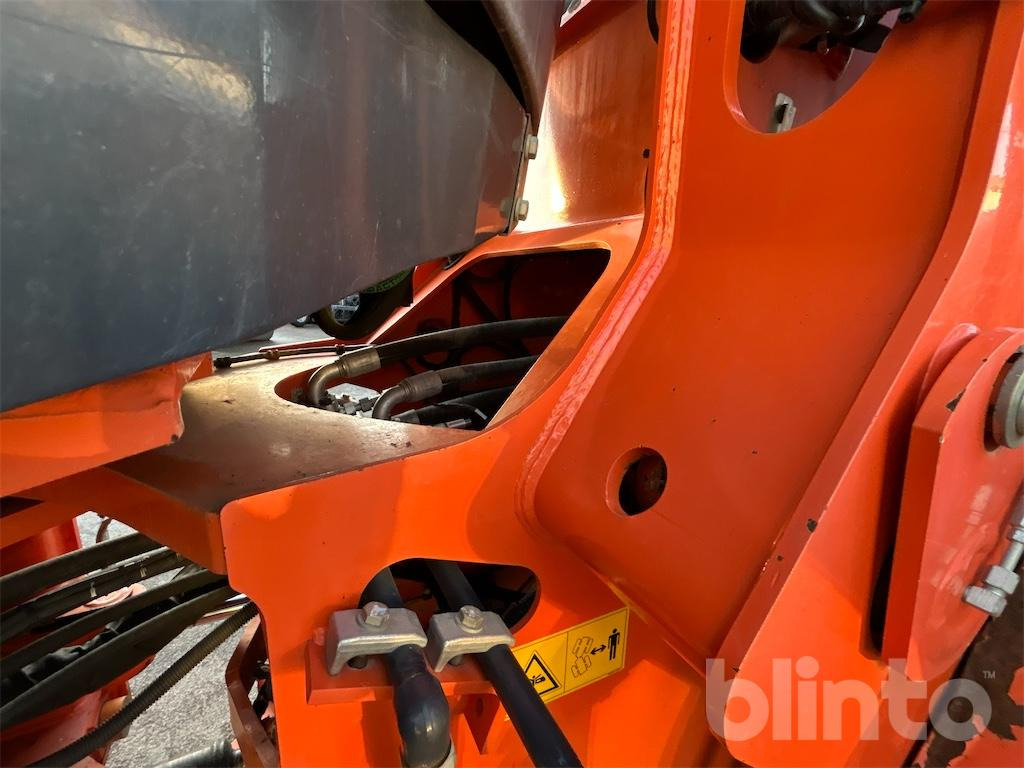 Wiellader Hitachi ZW 180 (2015)