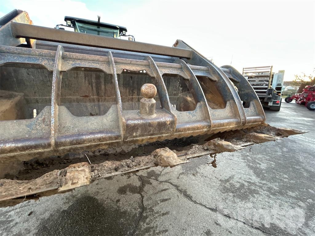 Wiellader Hitachi ZW 180 (2015)