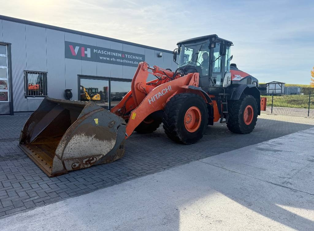 Wiellader Hitachi ZW 180-6