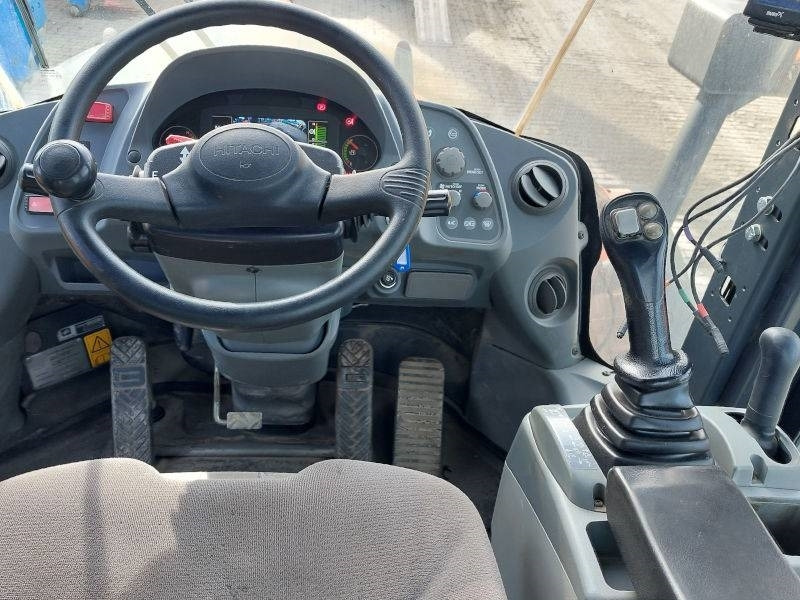 Wiellader Hitachi ZW 250-6