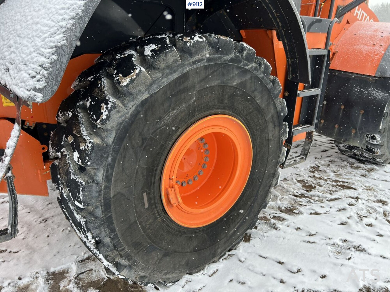 Wiellader Hitachi ZW 330-5B Wheel loader with bucket (VIDEO)
