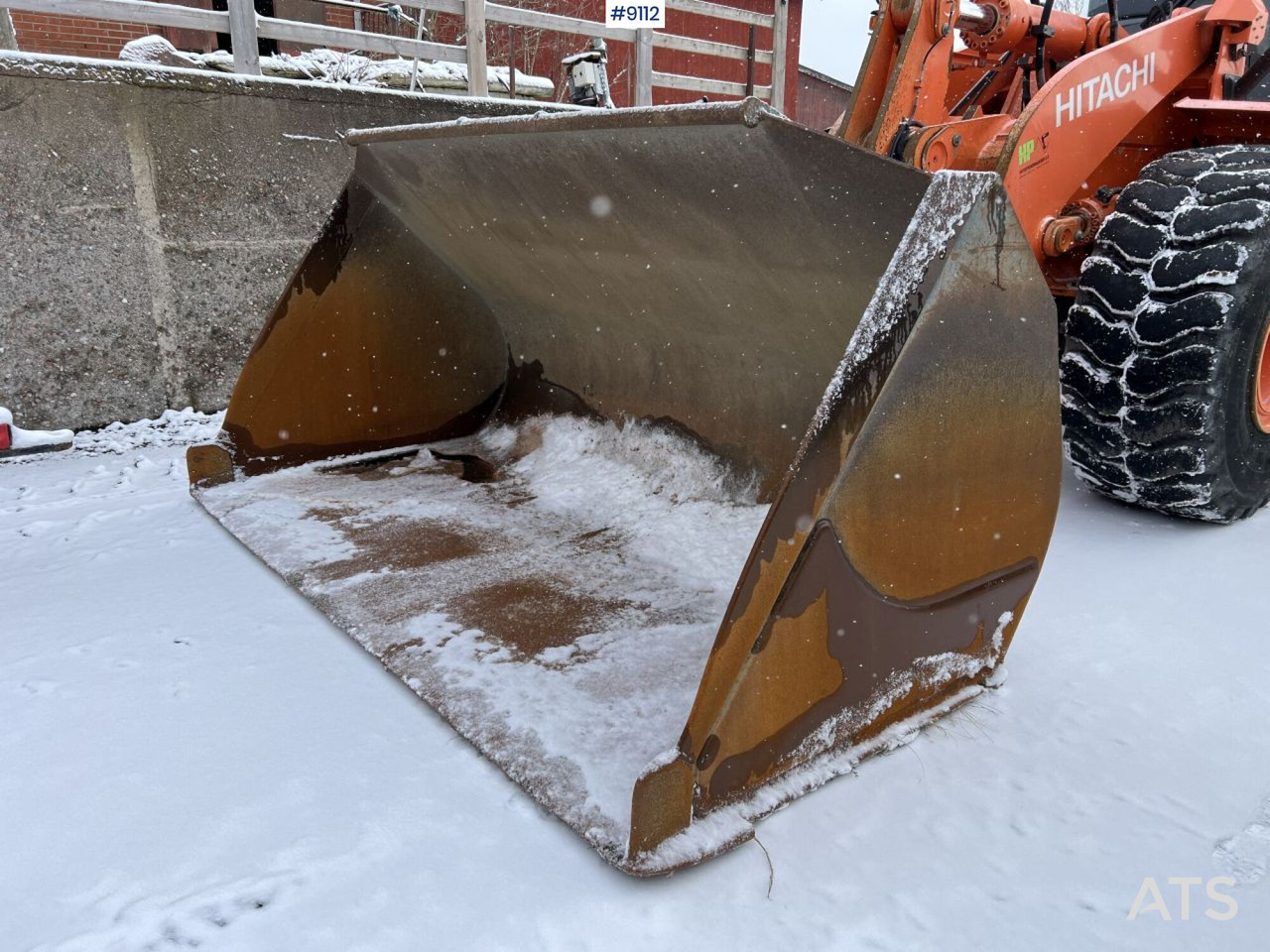 Wiellader Hitachi ZW 330-5B Wheel loader with bucket (VIDEO)
