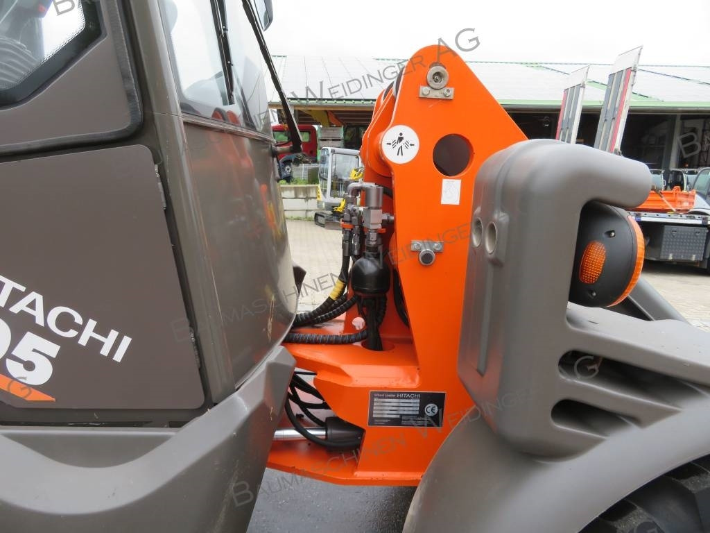 Wiellader Hitachi ZW 95