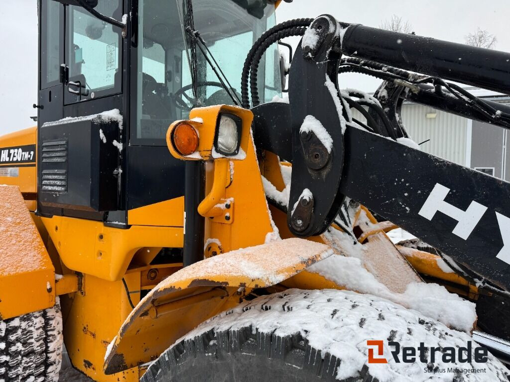 Wiellader Hjullastare Hyundai HL730 TM-7 med planerskopa