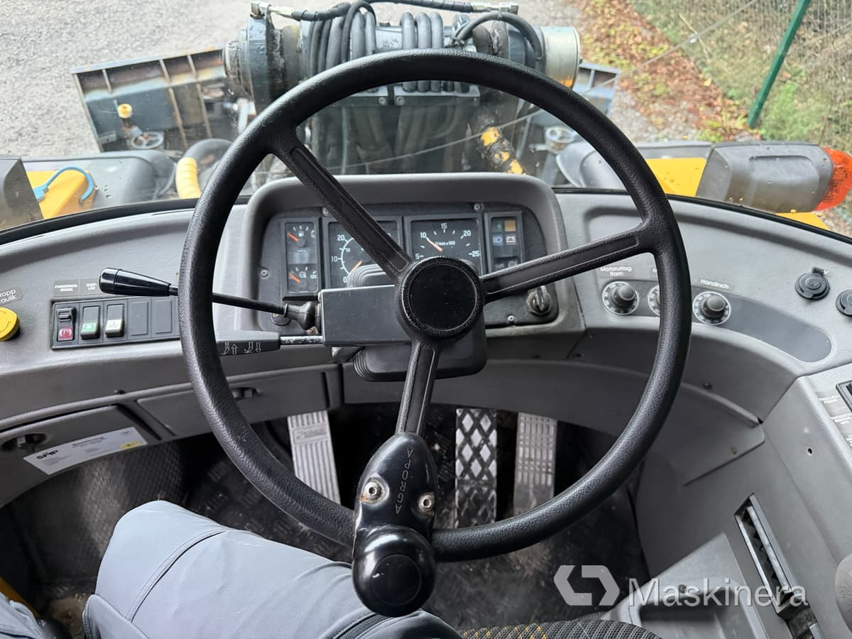 Wiellader Hjullastare Lundberg 4200 Ls med vikplog