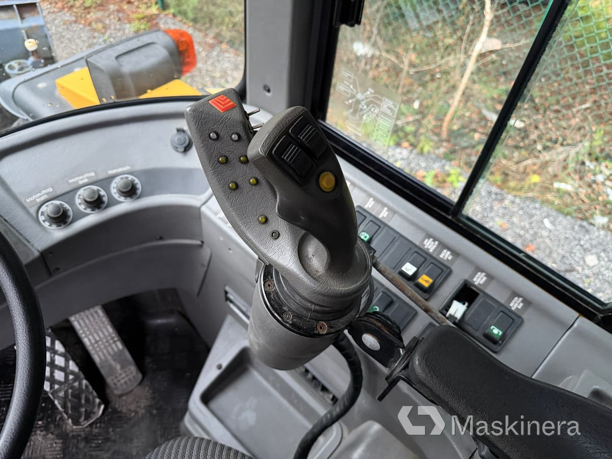 Wiellader Hjullastare Lundberg 4200 Ls med vikplog