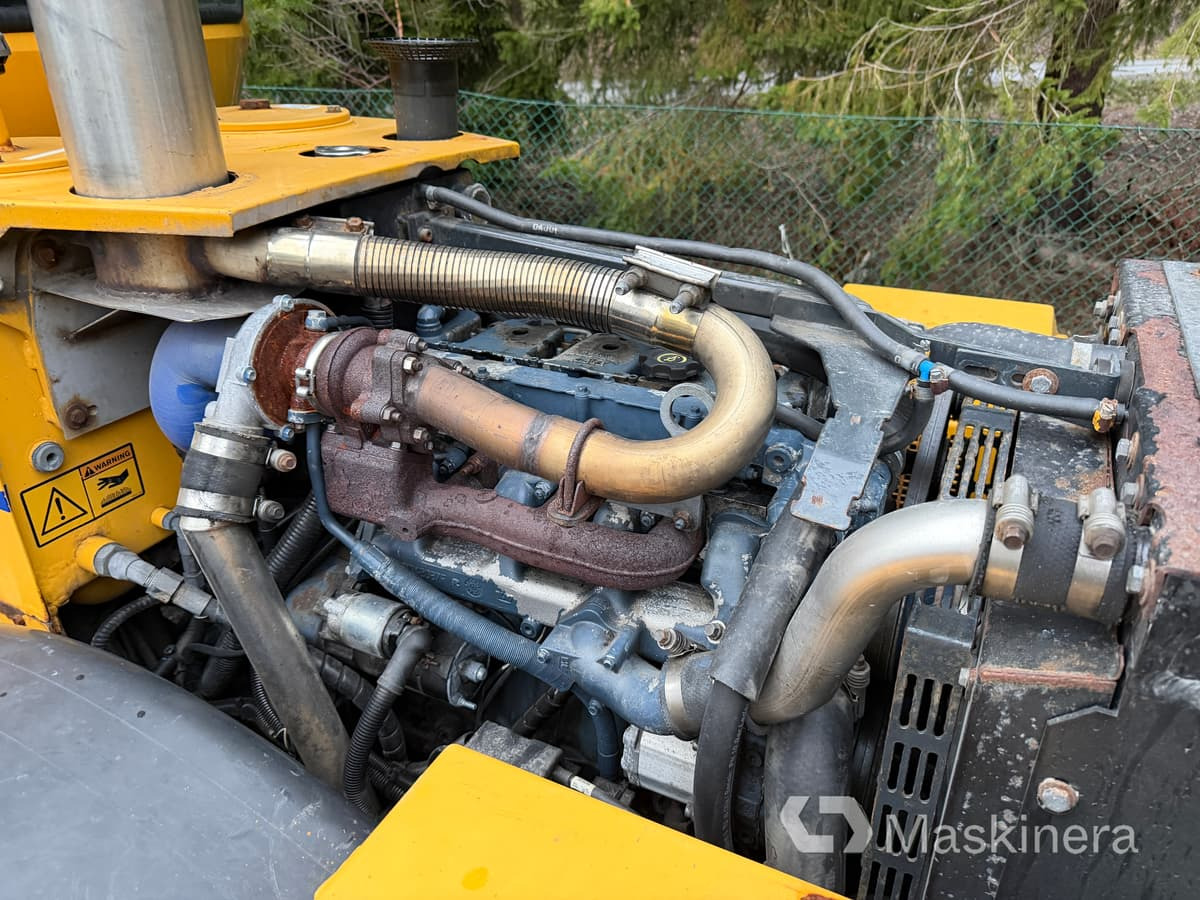 Wiellader Hjullastare Lundberg 4200 Ls med vikplog