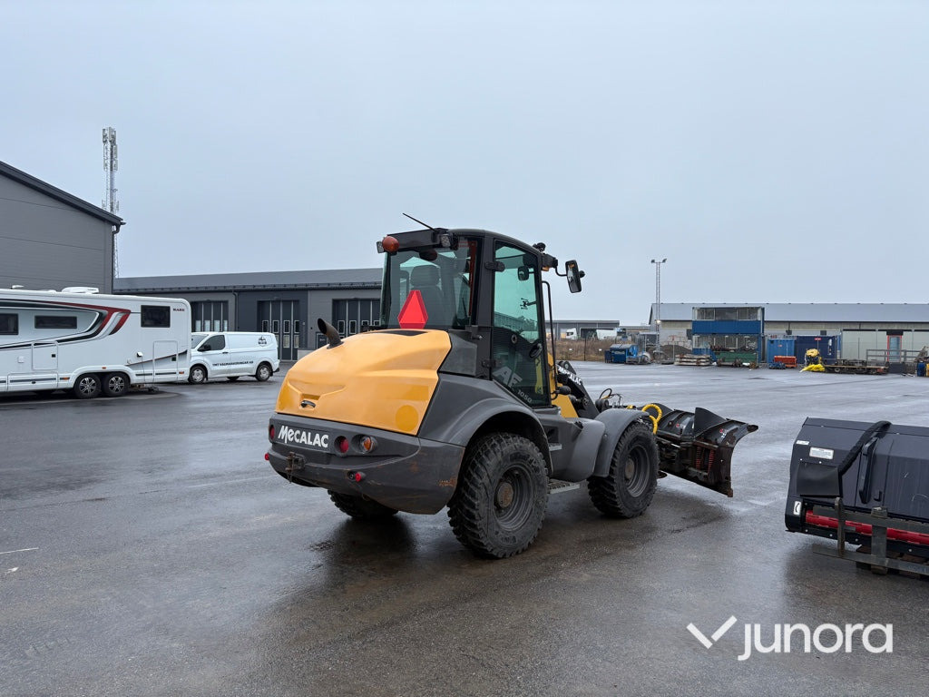 Wiellader Hjullastare Mecallac AF 1050 med redskap