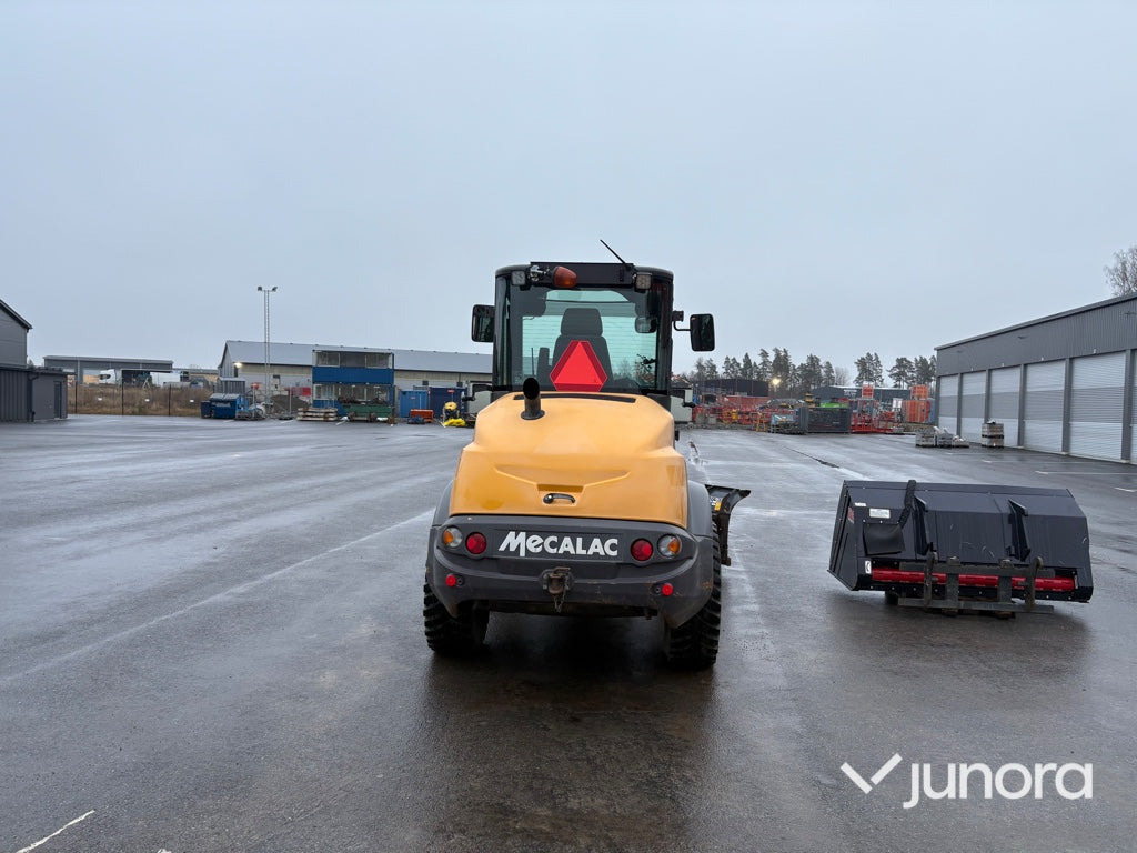Wiellader Hjullastare Mecallac AF 1050 med redskap
