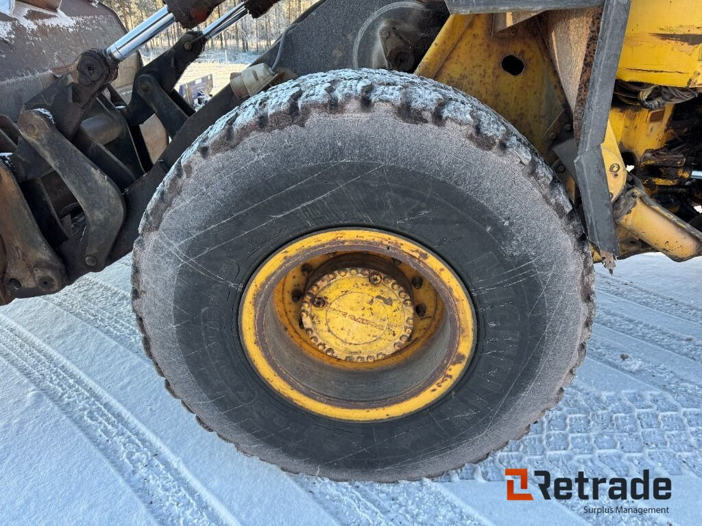 Wiellader Hjullastare Volvo 4400 med skopa