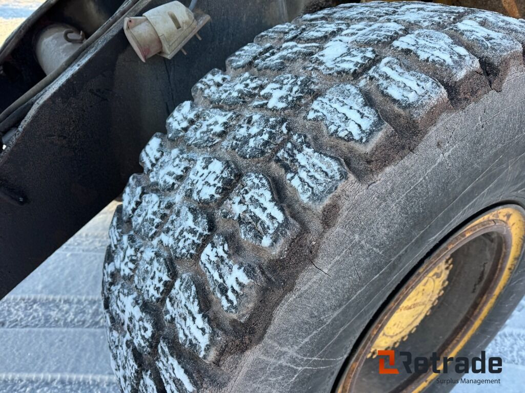 Wiellader Hjullastare Volvo 4400 med skopa