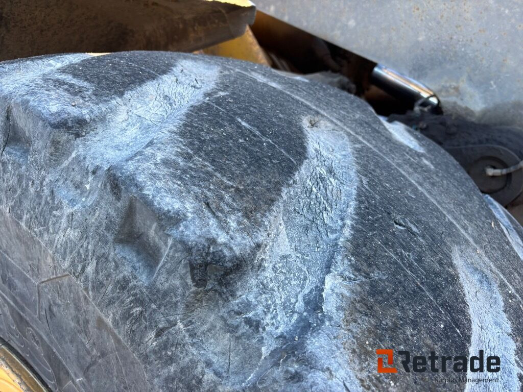 Wiellader Hjullastare Volvo L180 med skopa