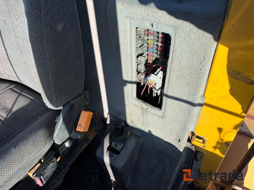 Wiellader Hjullastare Volvo L180 med skopa