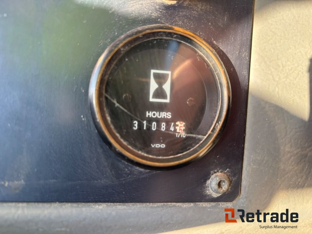 Wiellader Hjullastare Volvo L180 med skopa