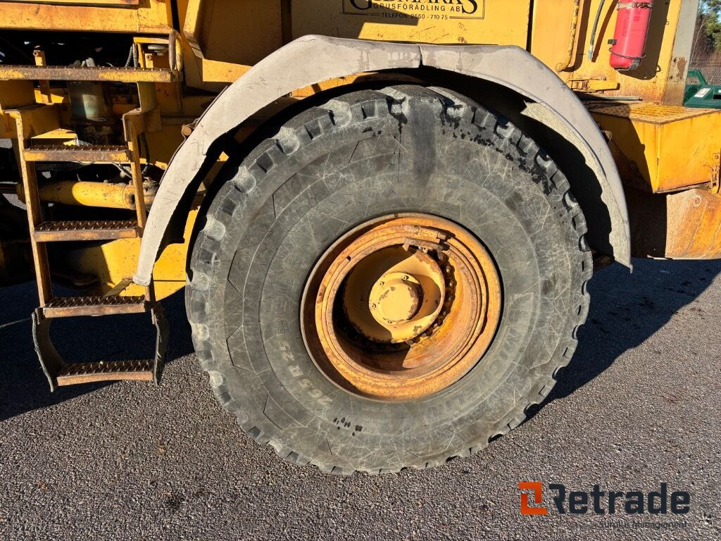 Wiellader Hjullastare Volvo L180 med skopa