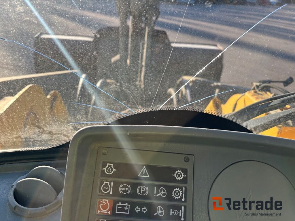 Wiellader Hjullastare Volvo L180 med skopa