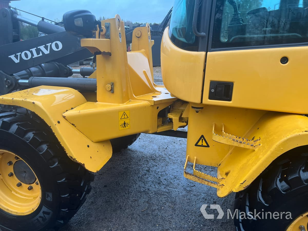 Wiellader Hjullastare Volvo L35G med redskap