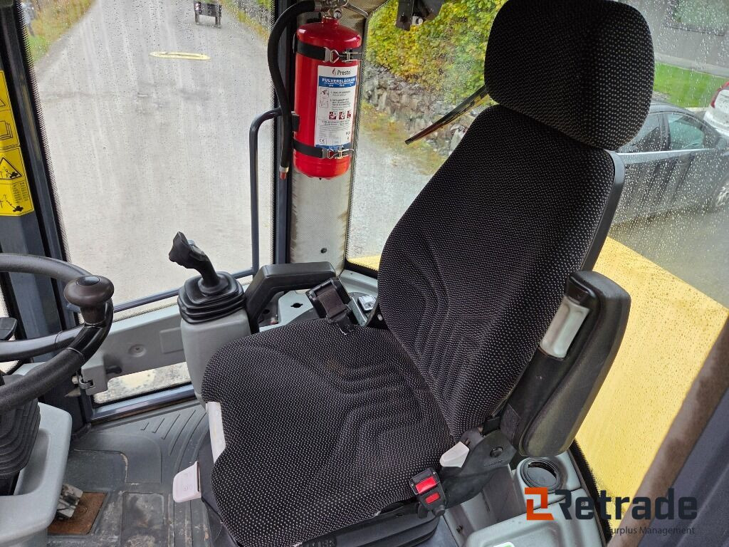 Wiellader Hjullastare Yanmar V100 Med Vikplog och Sandskopa Panolinolja